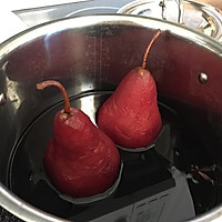 The perfect end to dinner: Illustrated recipe for simmering pears in red wine 10