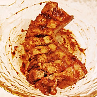 Internet celebrity version of oven crispy pork bellyMeat is crispy on the outside and tender on the inside. Illustration of a must-eat ketogenic recipe 5