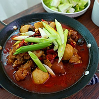 Spicy pig trotters hot pot---get together in winter Illustration of how to do it 15