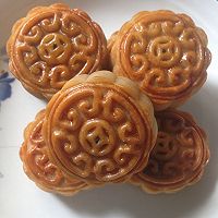 Lotus paste/bean paste and egg yolk mooncakes (with lotus paste recipe) recipe illustration 27