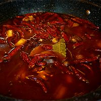 Spicy Pig Trotter Hot Pot---Let's get together in winter Illustration of how to do it 14