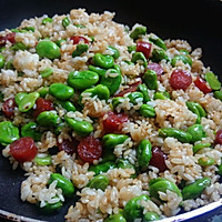 Casserole broad bean and sausage rice: the taste of grandma (from Yaoyao's family) Kitchen) Recipe Illustration 7