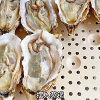 The most popular summer snacks: homemade gold and silver garlic vermicelli steamed oysters, spicy stir-fried seafood recipes 9