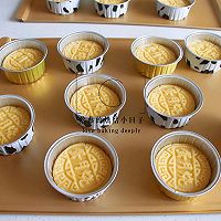 # Zero belly burden to eat late night snack#Walnut date mud egg moon cake Illustration of how to do it 11