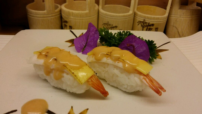 Cheese baked shrimp nigiri sushi