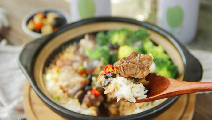 Claypot Rice with Black Bean Sauce and Pork Ribs