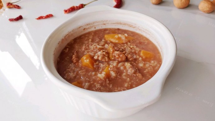 Oatmeal, walnut, potato and rice porridge