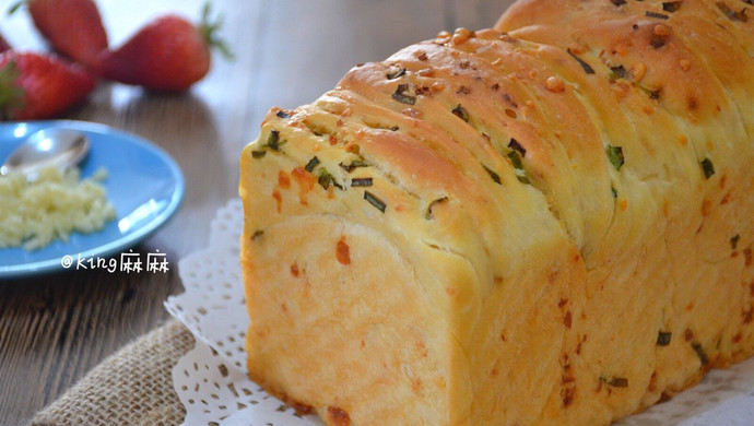 Garlic Cheese Hand Bread