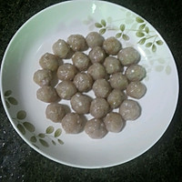 Cantonese cuisine--hand-made dace fish balls (smooth dace fish) Illustration of how to do it 4