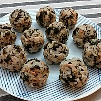 Illustration of how to make tuna rice balls 4