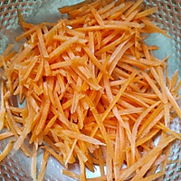 Illustration of the simple 0 failed 1+5 steamed carrot shreds 1