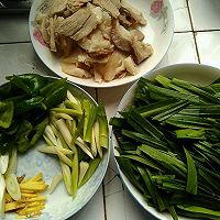 Sichuan classic ~ Illustration of twice-cooked pork with garlic sprouts 2