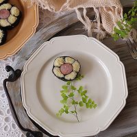 Illustration of how to make sausage flower sushi 15