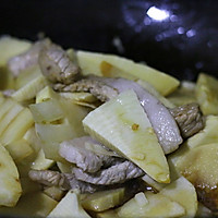 The first fresh thing in spring, braised winter bamboo shoots in oil that is not numbing. Illustration of how to do it 10