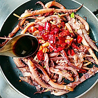 Spicy squid tentacles - love words and wine, I choose spicy Illustration of how to make wine and food 7