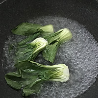 A late night snack as a reward after working overtime, an illustration of how to make rice with abalone larvae 13