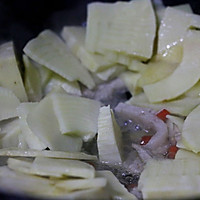 The first fresh thing in spring, braised winter bamboo shoots in oil without being numb. Illustration of how to do it 9