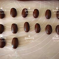 An irresistible dessert for coffee lovers-coffee bean biscuits Illustration of how to do it 9