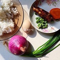 #肉eater Alliance# Sausage soy sauce fried rice recipe illustration 1