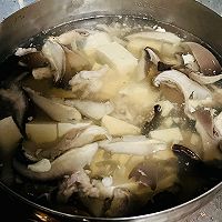 #lightfoodseasonHowtoEat#Eat dinner like this, you will lose weight No friends: Illustration of how to make oyster mushroom, shredded pork and tofu soup 3