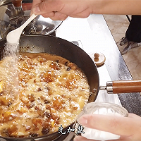 Braised chicken nuggets, Sichuan cuisine is very homely, taught by Lao Feng Illustration of how you cook to bring out the taste of childhood 14