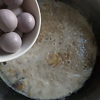 Illustration of how to make black glutinous rice and black sesame stuffed glutinous rice balls and oatmeal porridge 3