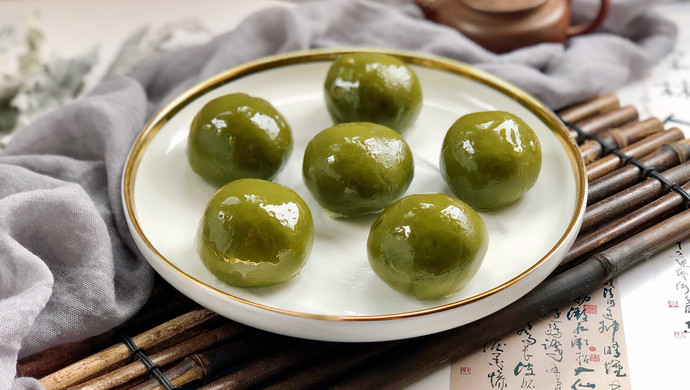 Salted egg yolk pork floss green dumpling