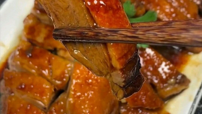 Cantonese Cuisine with Tangerine Peel Duck