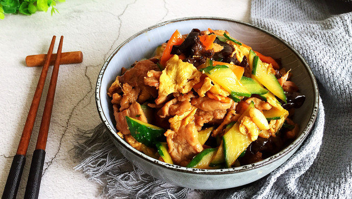 Stir-fried Mushu Pork