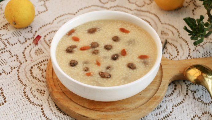 Nourishing Millet, Yam and Wolfberry Porridge