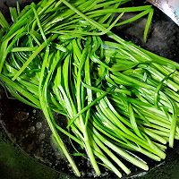 Illustration of how to make simple and delicious Shan Chives to kill roadside night snack stalls 3