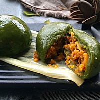 Meat floss and egg yolk green dumplings - Illustration of how to eat dumplings during Qingming cold food 7 