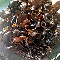 Crisp and delicious appetizer^Illustration of how to make cold black fungus 1