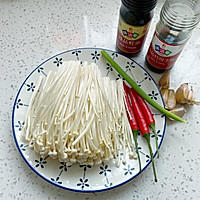 #白valentine's day limited delicious#Dry spring, eat more garlic Illustration of how to make steamed enoki mushrooms with puree 1