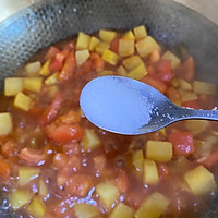 Illustration of how to make tomato, potato and fat beef soup to relieve cravings and lose weight in winter 12