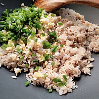 Illustration of how to make fried rice with ginger, onion and sea rice 7