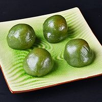 Illustration of how to make egg yolk and meat floss green dumplings 10