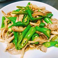 Yunnan cuisine ~ Illustration of how to stir-fry oyster mushrooms with green pepper 8