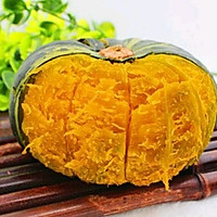 #东古家品food#Baked pumpkin with garlic and egg yolk