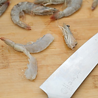 Illustration of how to make garlic prawns 2