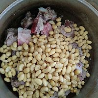 Winter nourishment_Soybean, radish and pork ribs soup recipe 1