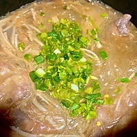 A refreshing midnight snack for lazy people! Sour soup is fatteningBeef Vermicelli Enoki Mushroom! Illustration of how to do it 8