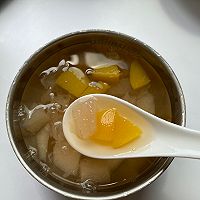 #autumn nourishing time#autumn moisturizes dryness, yellow peach and snow pear Illustration of how to make white fungus soup 10