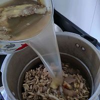 Winter nourishment_Soybean, radish and pork ribs soup recipe 4