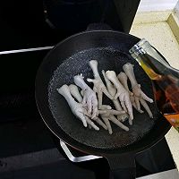 Illustration of my wife's spicy chicken feet for late night snack 2