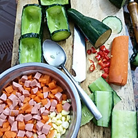 Illustration of how to make a colorful lunch cucumber platter deep in the bamboo forest 1 