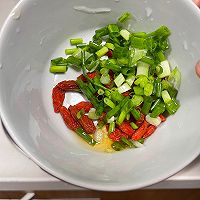 Illustration of how to make fried egg white radish soup for babies to drink in autumn 2 