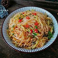 #father's day, cook a dish for dad#sour and spicy Illustration of how to make cold vermicelli 9