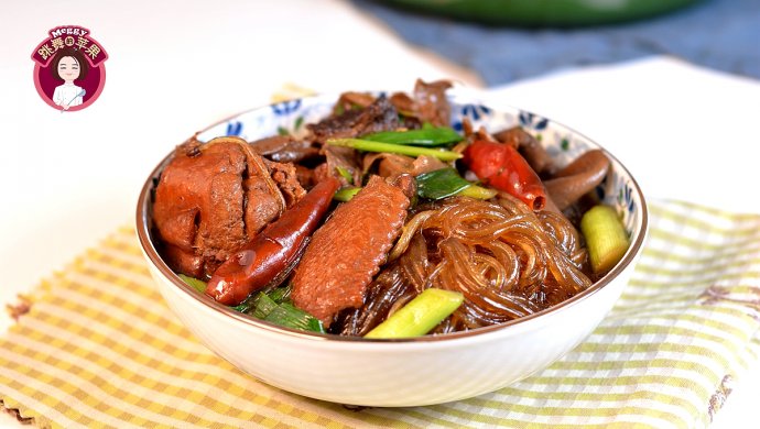 Mushroom stewed vermicelli