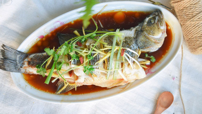 Steamed seabass